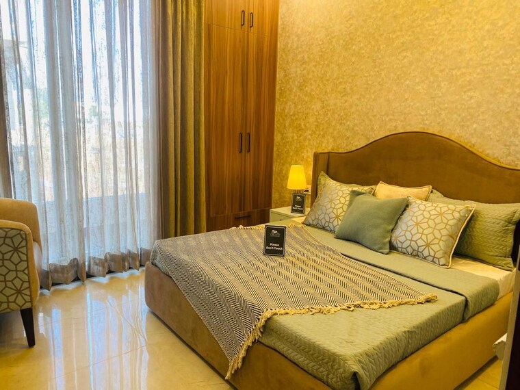 Bedroom, vip road 3.5 Bedroom 1580 Sq.Ft. Apartment In Vip Road Zirakpur 10110478