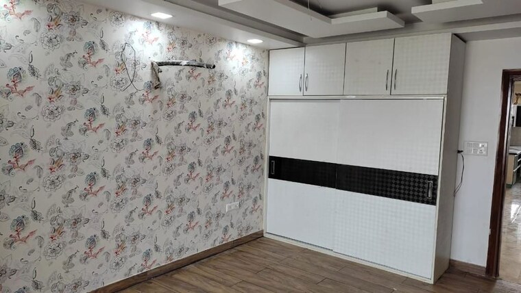 Bedroom, parklands 4 Bedroom 500 Sq.Yd. Builder Floor In Sector 85 Faridabad 10110501