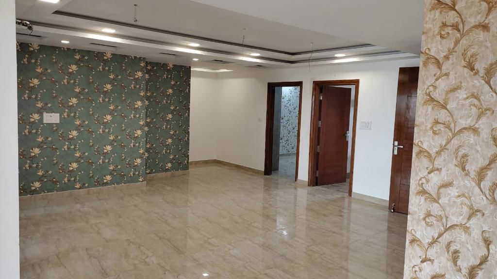 4 BHK + Pooja Room,Study Room Builder Floor For Sale in Parklands