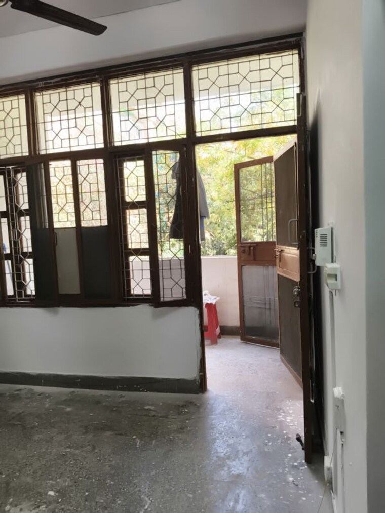 Room, ip extension 1 Bedroom 750 Sq.Ft. Apartment In Ip Extension Delhi 10110507