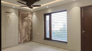 Room in 4 BHK Builder Floor at Parklands, Sector 85 – for Sale