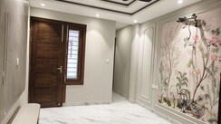 4 BHK + Pooja Room,Servant Room Builder Floor For Sale in Parklands