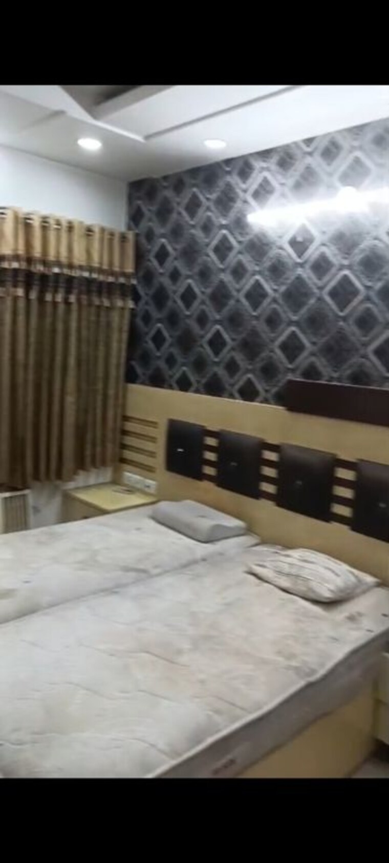 Kitchen, ip extension 3 Bedroom 1600 Sq.Ft. Apartment In Ip Extension Delhi 10110552