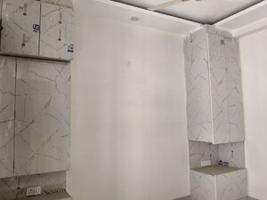  2 BHK Builder Floor at Sector 73 – for Sale