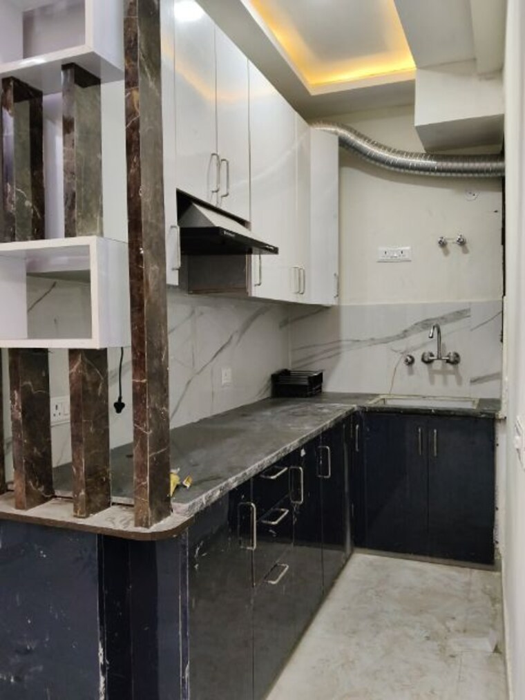 Kitchen, sector 73 2 Bedroom 1000 Sq.Ft. Builder Floor In Sector 73 Noida 10110570