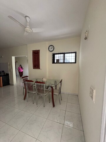 Team Area in 2 BHK Apartment at Prafulla Bhavan, Dadar East – for Rent