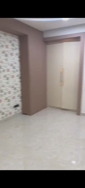 Room in 3 BHK Apartment at Ip Extension – for Rent