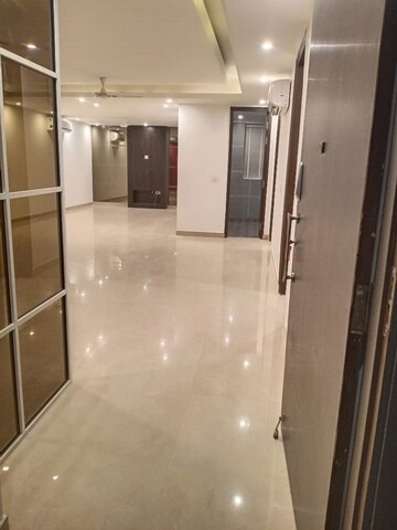 Building Lobby in 4 BHK Builder Floor at Parklands, Sector 85 – for Sale