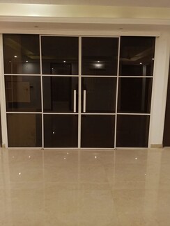 4 BHK + Pooja Room,Servant Room Builder Floor For Sale in Parklands