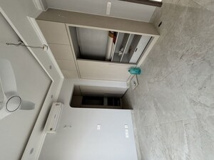 Furnished Amenities in 4 BHK Apartment at Shalimar One World Belvedere Court 3, Gomti Nagar – for Sale