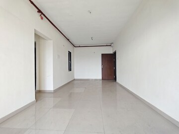 Room in 2 BHK Apartment at Indiabulls Greens, New Panvel – for Sale