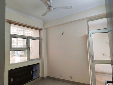 Room in 3 BHK Apartment at Supertech Ecociti, Sector 137 – for Sale