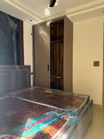 Bedroom in 2 BHK Apartment at Saket – for Rent