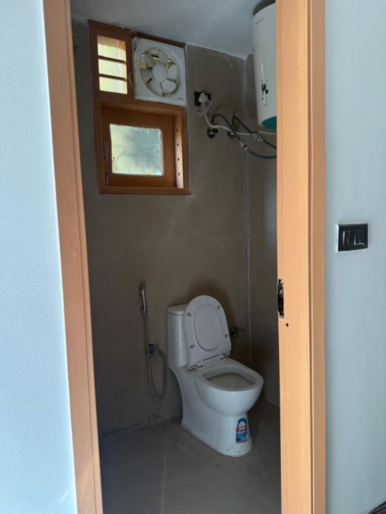 Bathroom, saket 2 Bedroom 620 Sq.Ft. Apartment In Saket Delhi 10110672