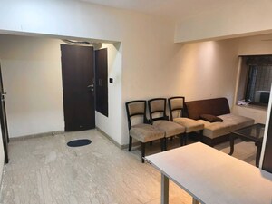 Team Area in 3 BHK Apartment at Shripal Nagar CHS, Malabar Hill – for Rent