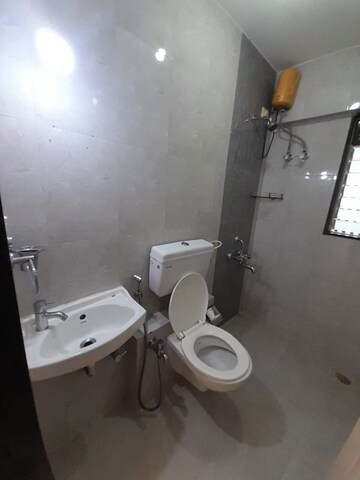 Bathroom in 1 BHK Apartment at Sugee Hiranya, Dadar West – for Sale