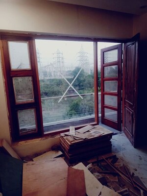 Room in 3 BHK Builder Floor at Sector 26 – for Sale