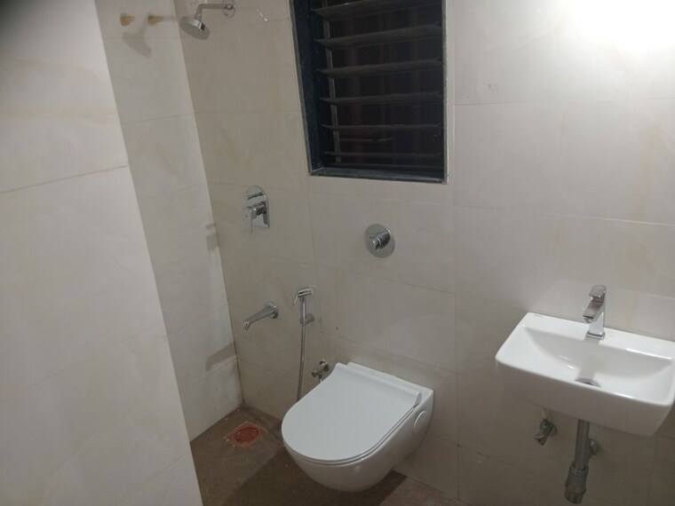 Bathroom, haware-intelligentia-segment 2 Bedroom 511 Sq.Ft. Apartment In Ghodbunder Road Thane 10110718