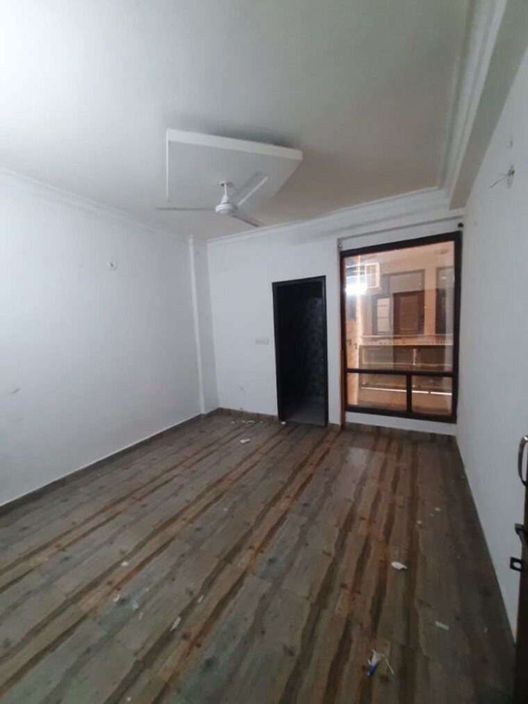 Room, chattarpur 2 Bedroom 85 Sq.Yd. Apartment In Chattarpur Delhi 10110750