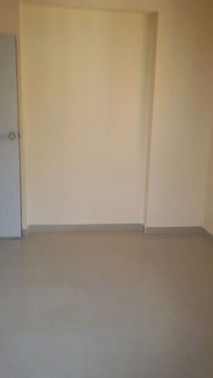 Room in 2 BHK Apartment at Shiva Plaza Dombivli, Dombivli West – for Rent