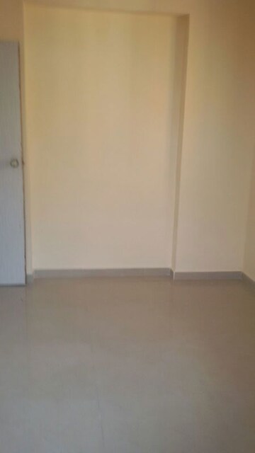 Room in 2 BHK Apartment at Shiva Plaza Dombivli, Dombivli West – for Rent