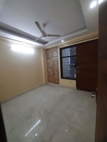 Room in 2 BHK Builder Floor at Chattarpur – for Rent