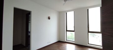 Room in 4 BHK Apartment at M3M Golf Estate, Sector 65 – for Rent