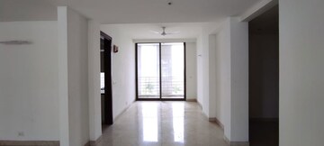 Room in 4 BHK Apartment at M3M Golf Estate, Sector 65 – for Rent