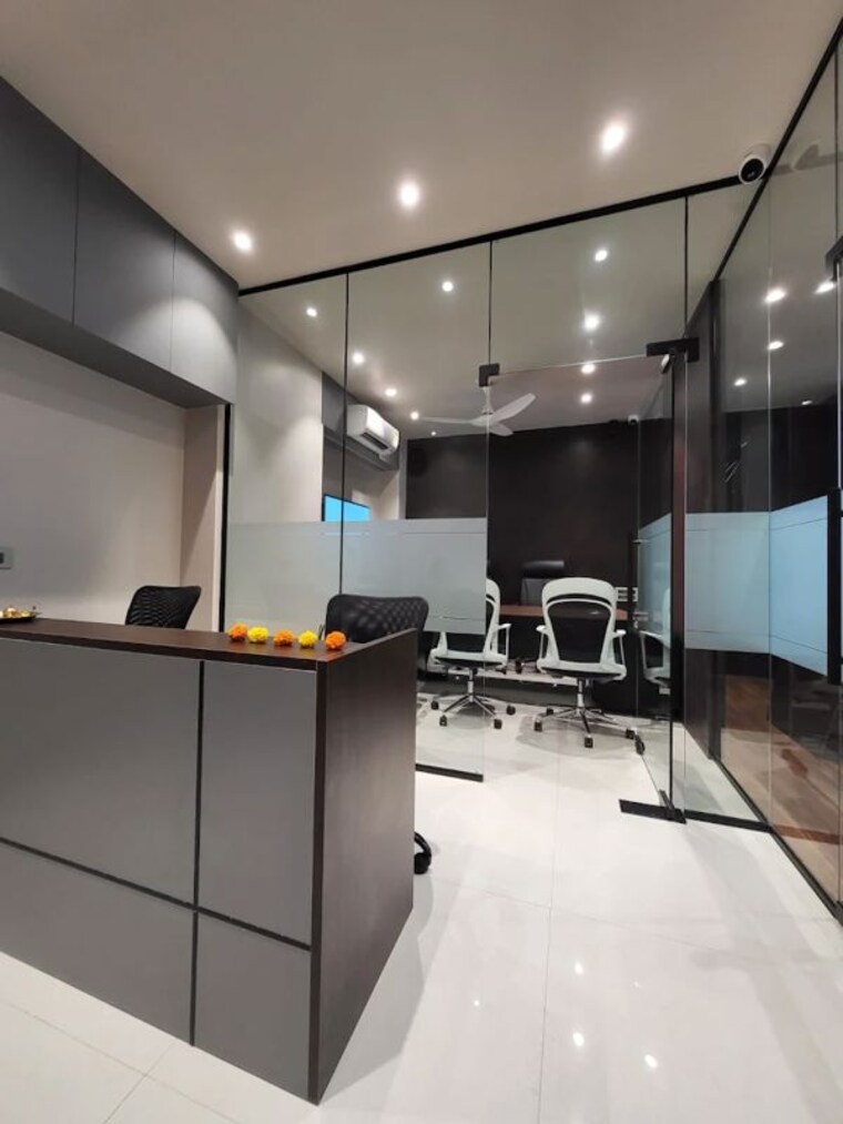 Team Area, yashada-brand-square Commercial Office Space 750 Sq.Ft. In Pimple Saudagar Pune 10110757