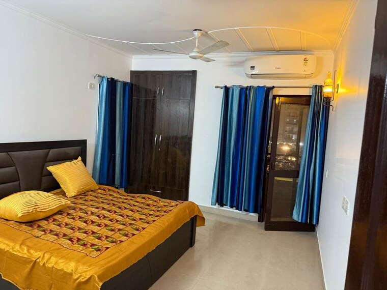Bedroom, srs-residency 3 Bedroom 1837 Sq.Ft. Apartment In Sector 88 Faridabad 10110801