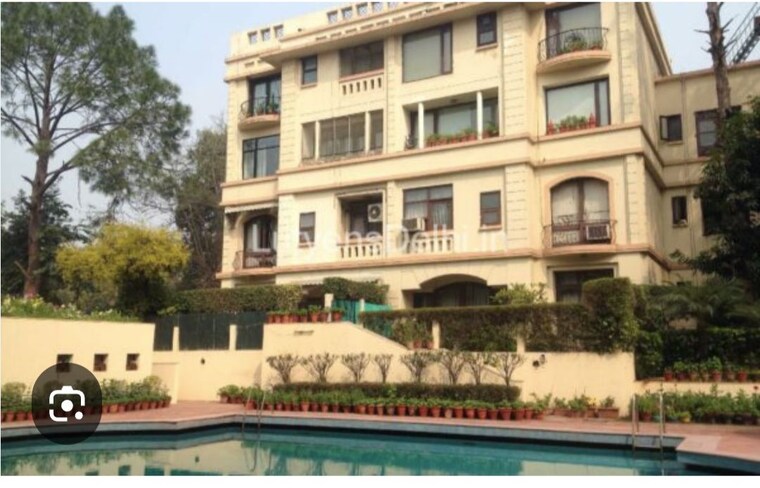 Exterior View, prithviraj road 4 Bedroom 4000 Sq.Yd. Penthouse In Prithviraj Road Delhi 10110815