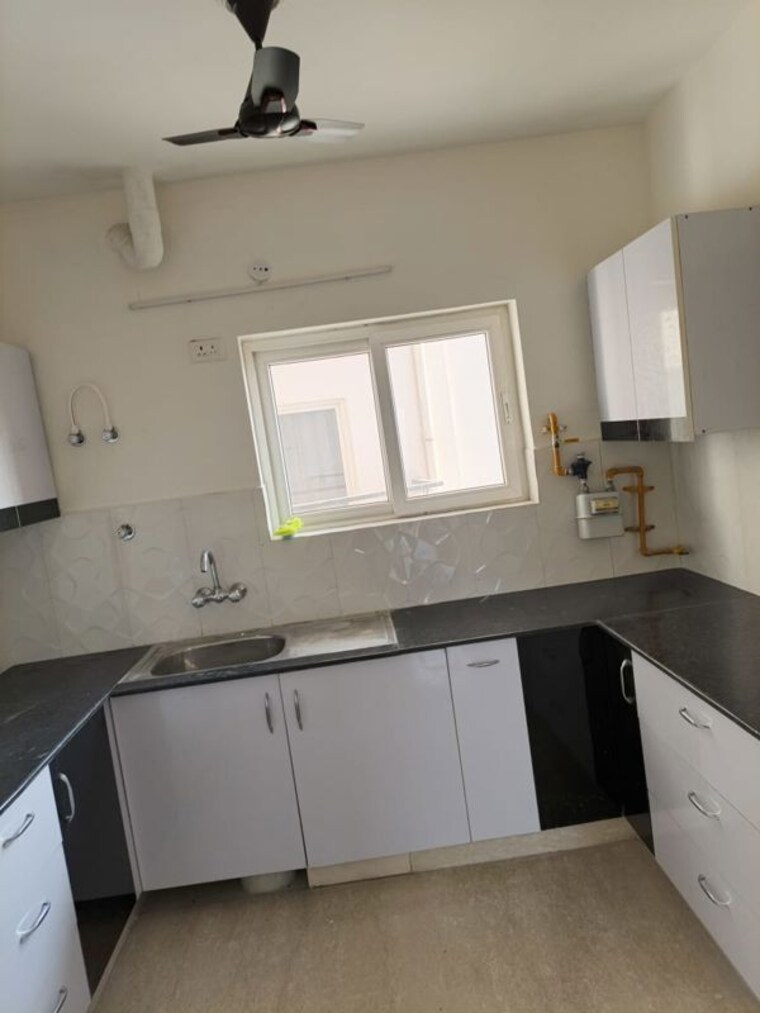 Kitchen, omaxe-heights 3 Bedroom 954 Sq.Ft. Apartment In Sector 86 Faridabad 10110817