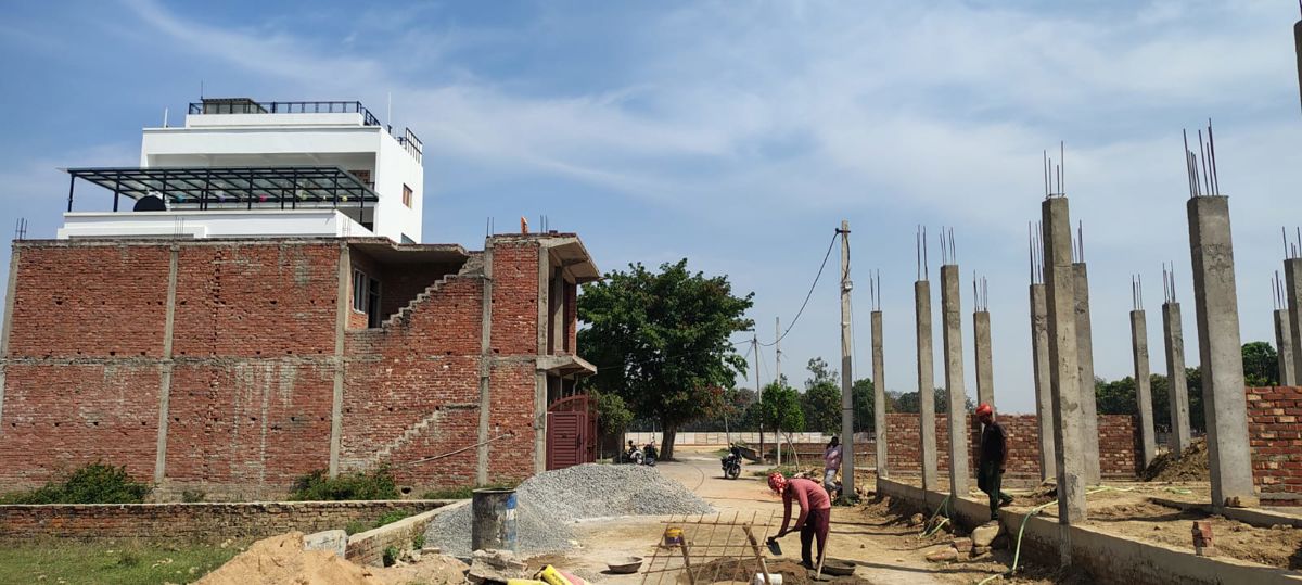 Plot For Sale in Raebareli Road