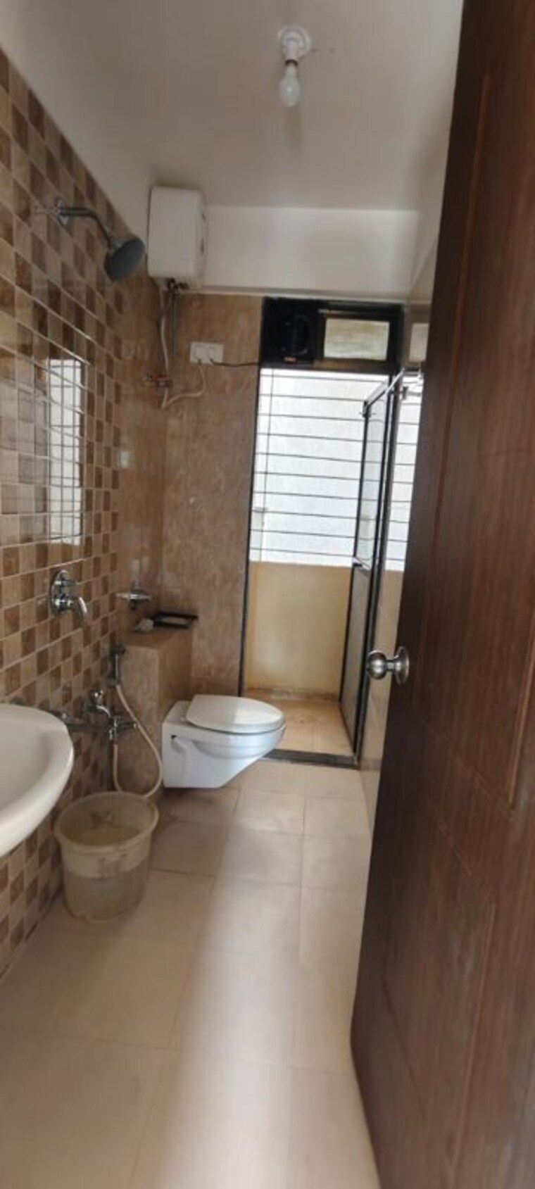 Bathroom, kalpataru-immensa 2 Bedroom 630 Sq.Ft. Apartment In Kolshet Road Thane 10110830
