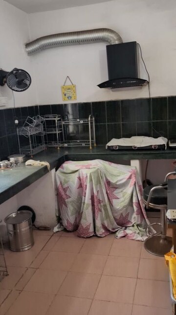 Team Area in 3 BHK Apartment at Morabadi – for Rent