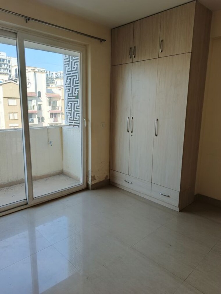 Room, emaar-emerald-floors-premier 3 Bedroom 1650 Sq.Ft. Apartment In Sector 65 Gurgaon 10110850