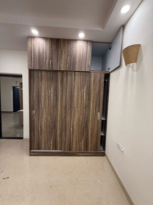 Furnished Amenities in 3 BHK Apartment at Sector 13 Dwarka – for Rent