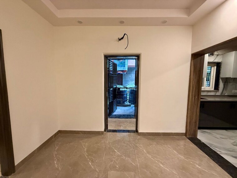Room, sector 13 dwarka 3 Bedroom 1500 Sq.Ft. Apartment In Sector 13 Dwarka Delhi 10110856