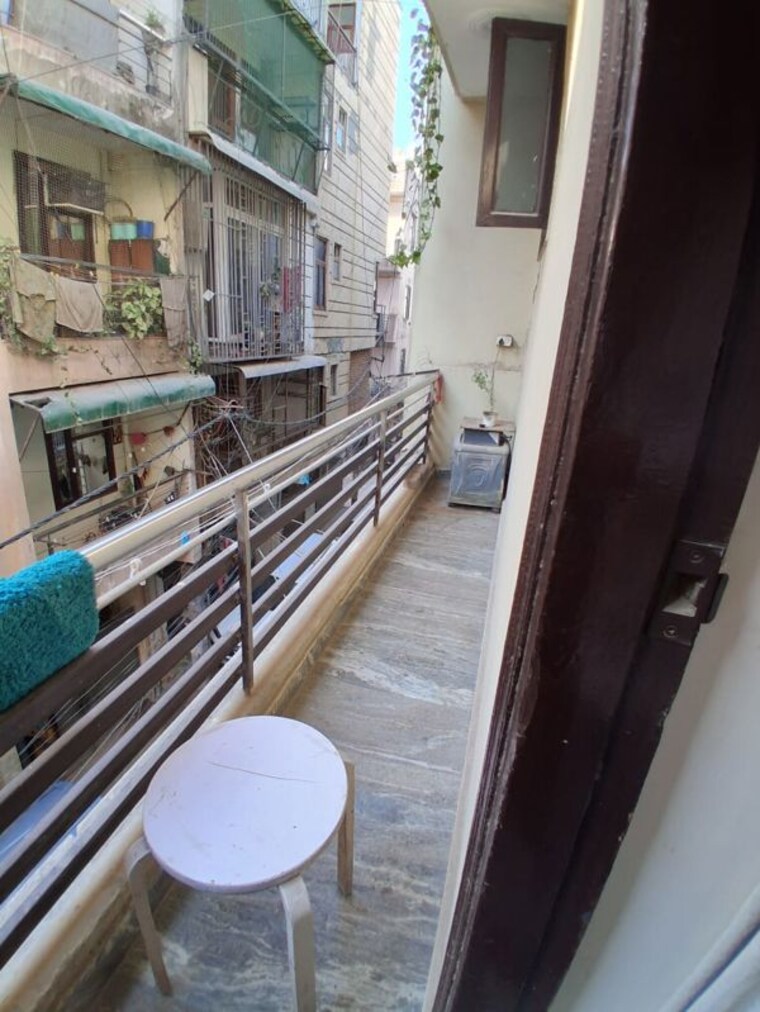 Balcony, rajpur khurd extension 2 Bedroom 85 Sq.Yd. Builder Floor In Rajpur Khurd Extension Delhi 10110940