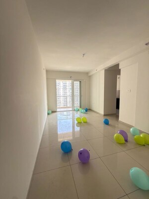 2 BHK Apartment For Rent in Godrej Emerald, Ghodbunder Road