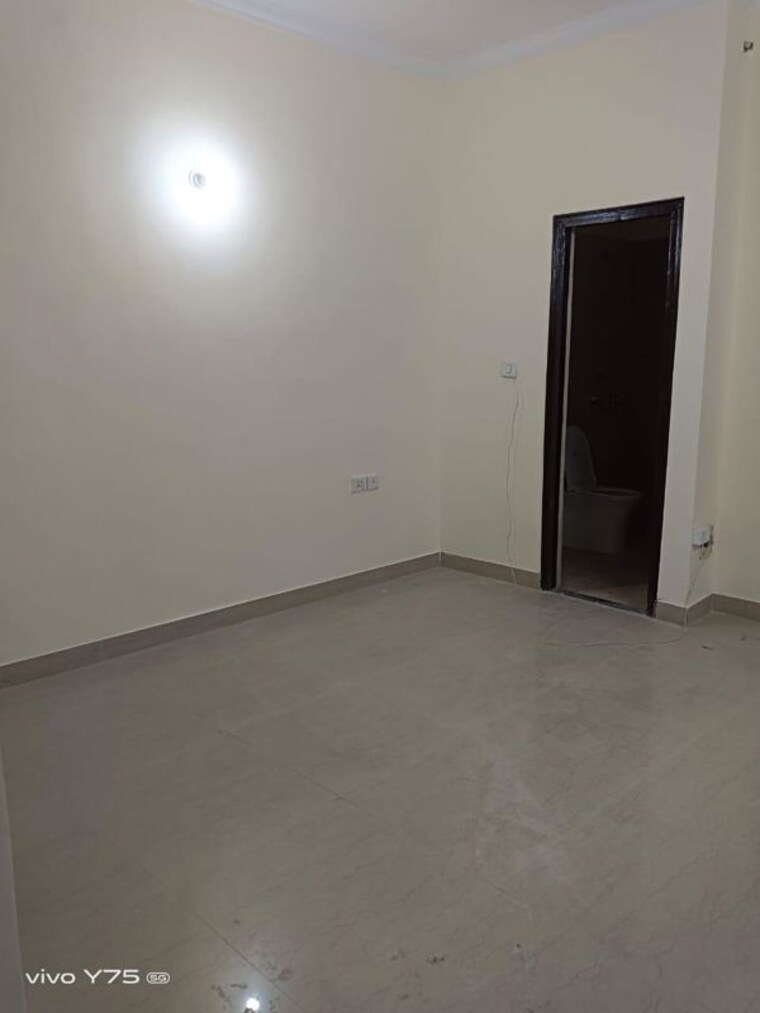 Room, ss-mayfield-gardens 3 Bedroom 253 Sq.Yd. Builder Floor In Sector 51 Gurgaon 10110859