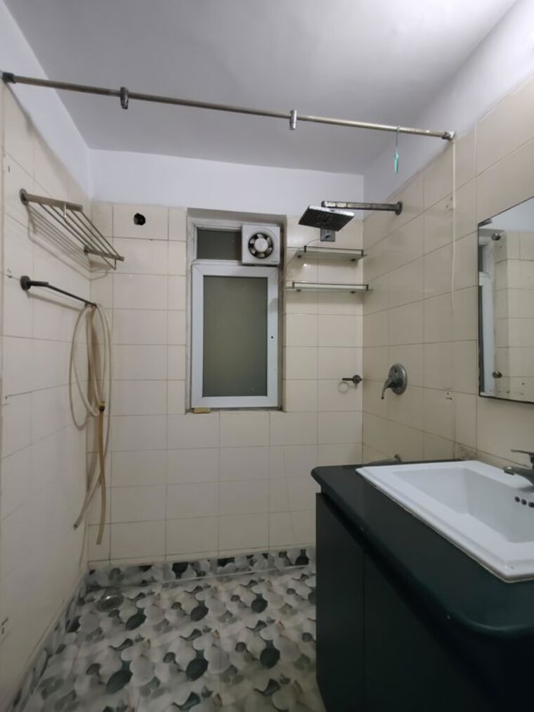 Kitchen, bptp-park-grandeura 4 Bedroom 2353 Sq.Ft. Apartment In Sector 82 Faridabad 10110925