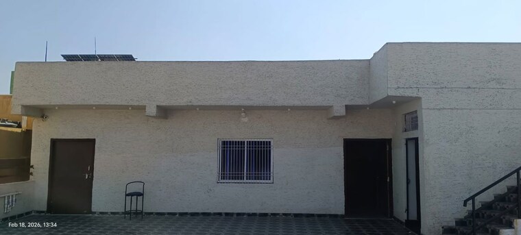 Room, pandra Commercial Office Space 3500 Sq.Ft. In Pandra Ranchi 10110961