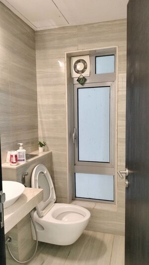 Bathroom in 3 BHK Apartment at Oberoi Realty Esquire, Goregaon East – for Sale