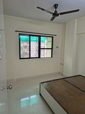 Room in 2 BHK Apartment at Prestige Residency Pinewood, Ghodbunder Road – for Rent