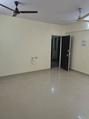 Room in 2 BHK Apartment at Prestige Residency Pinewood, Ghodbunder Road – for Rent