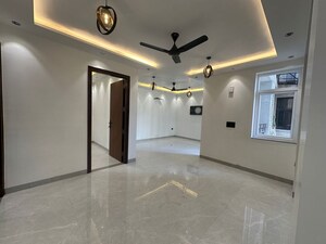 Room in 3 BHK Apartment at Dwarka – for Rent