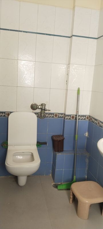 Attached Bathroom in 2 BHK Apartment at Vasant Oscar, Mulund West – for Rent