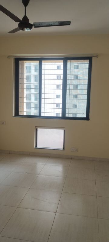 Bedroom in 2 BHK Apartment at Vasant Oscar, Mulund West – for Rent