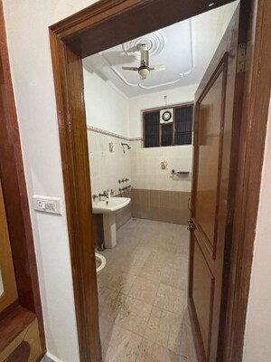 Kitchen in 5 BHK Independent House at Sector 28 – for Rent